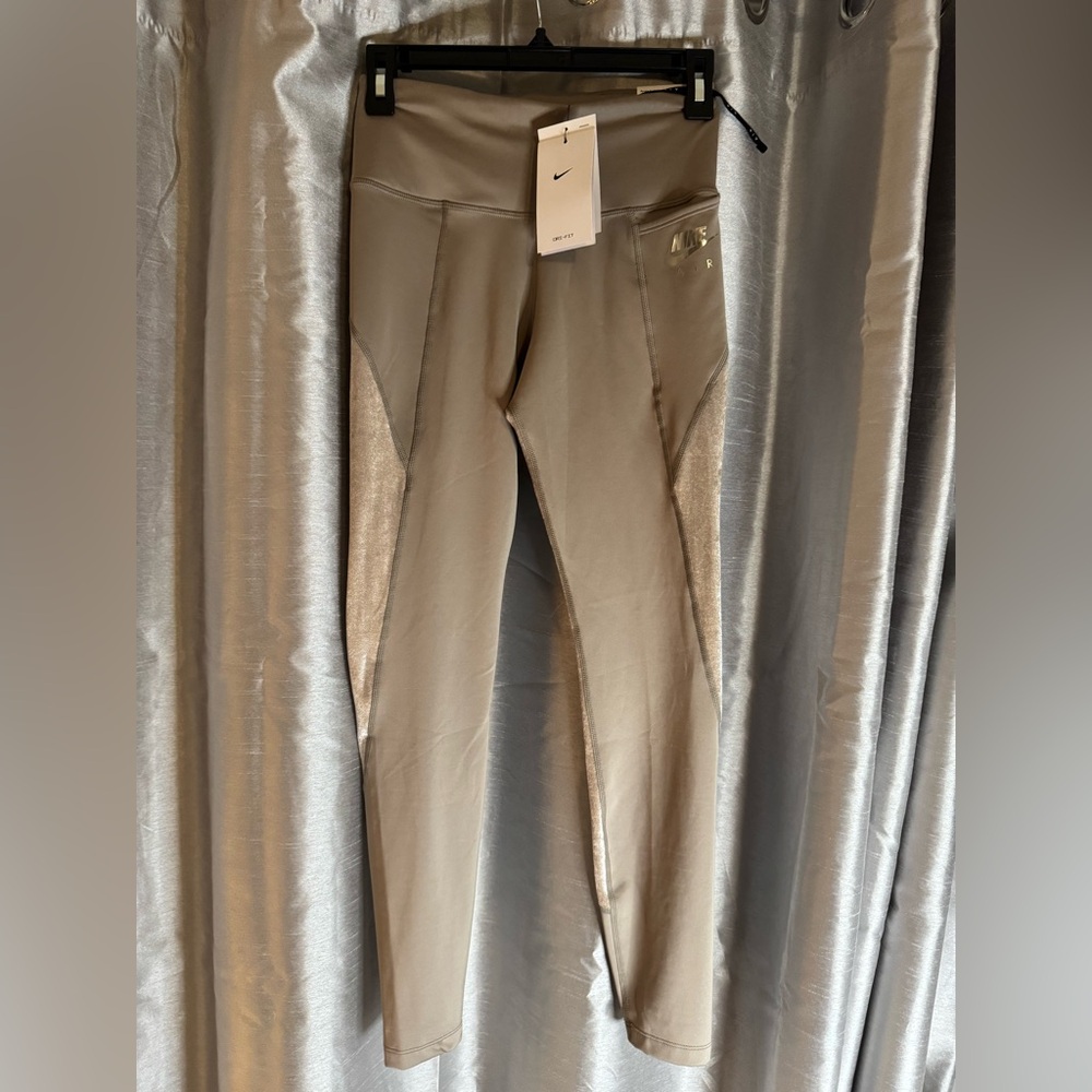 Nike leggings NWT